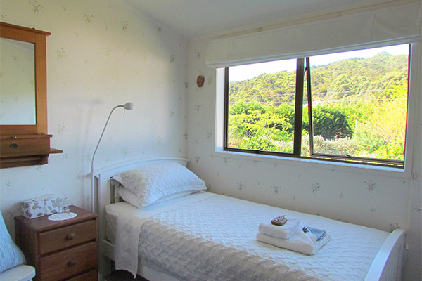 B&B Lodging in the Coromandel - Jacaranda Lodge - Single Room